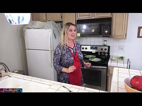 ❤️ Stepmom milking him in the kitchen before his date. ️❌ Fucking at en-gb.vanalize.ru ️❤