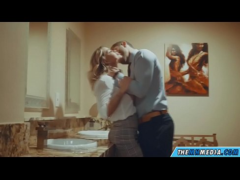 ❤️ When a busty blonde seduces you in a public toilet ️❌ Fucking at en-gb.vanalize.ru ️❤